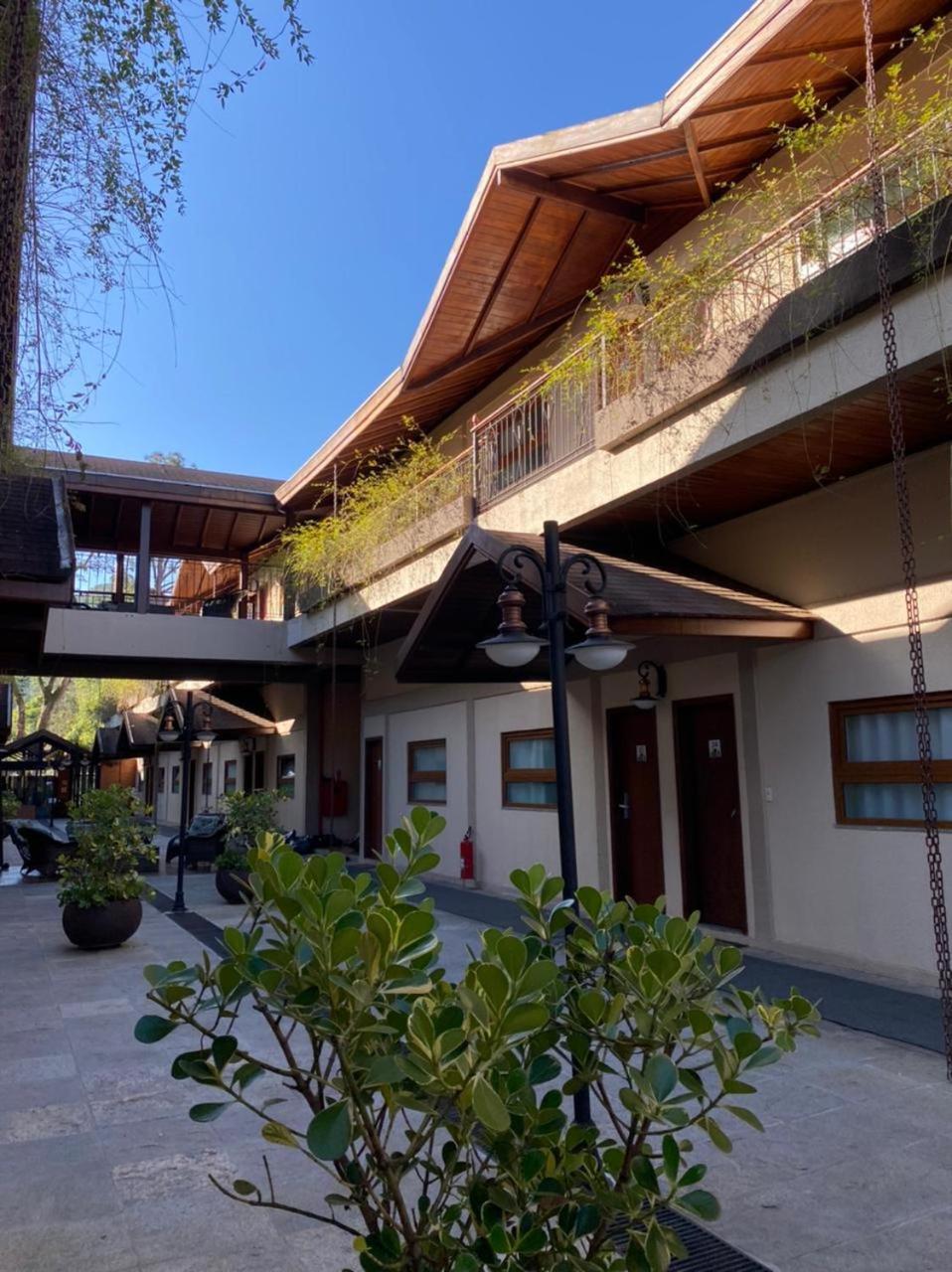 Hotel Aromas De Penedo เปเนโด ภายนอก รูปภาพ