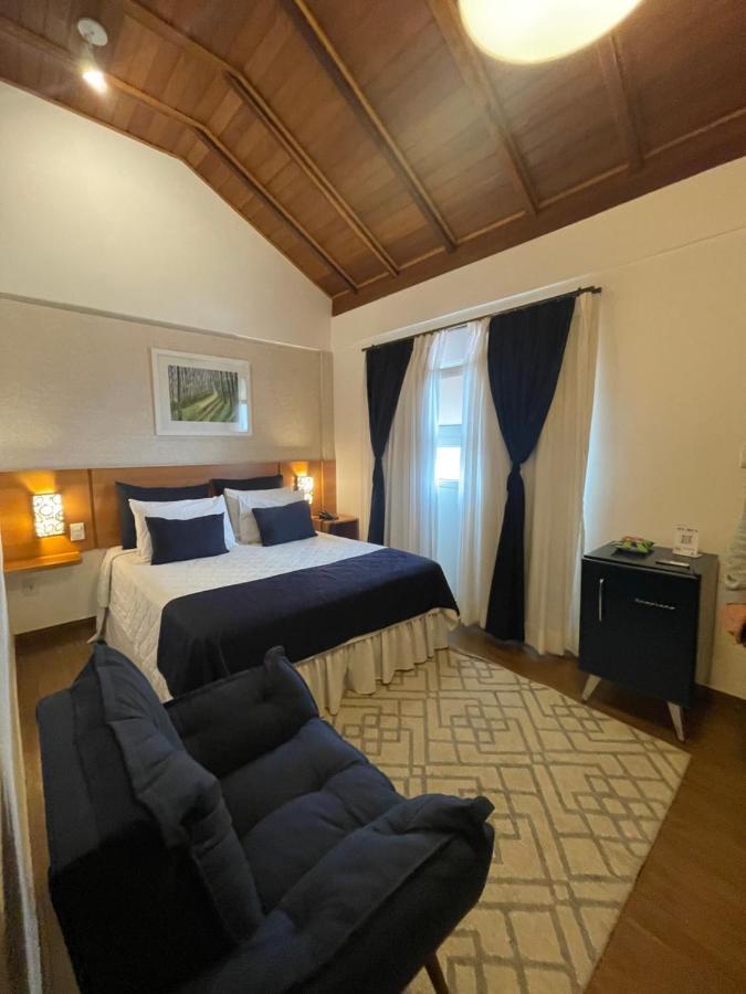 Hotel Aromas De Penedo เปเนโด ภายนอก รูปภาพ
