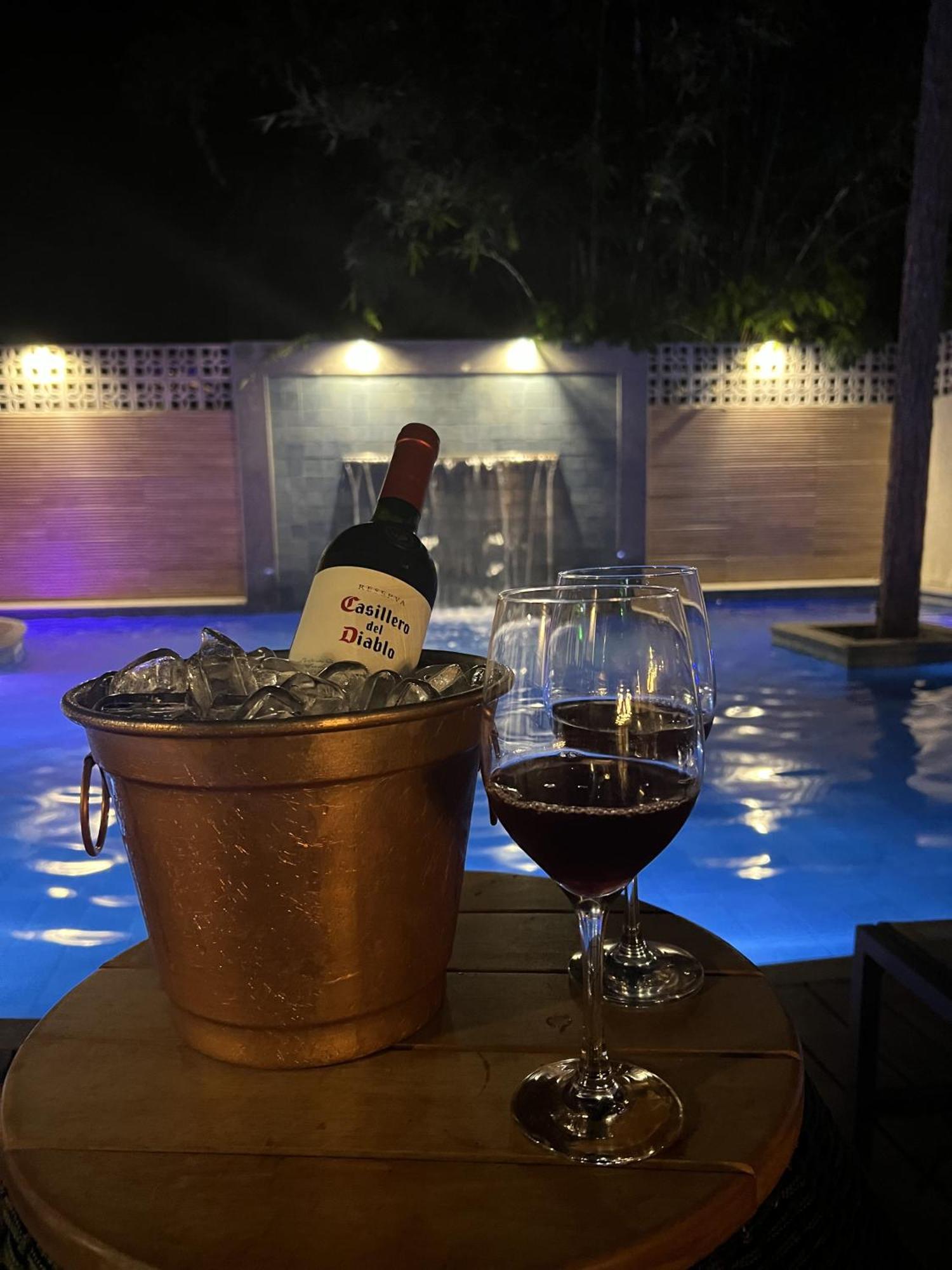 Hotel Aromas De Penedo เปเนโด ภายนอก รูปภาพ