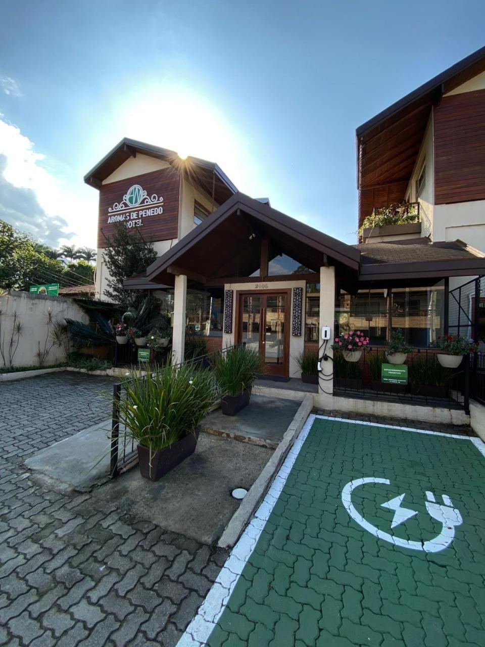 Hotel Aromas De Penedo เปเนโด ภายนอก รูปภาพ